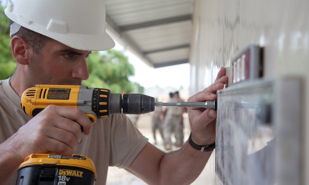 What Features To Look For In A Cordless Drill?